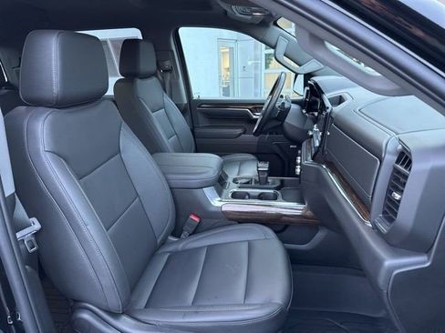 Certified 2024 GMC Sierra 1500 Elevation w/ Elevation Premium Package image 18