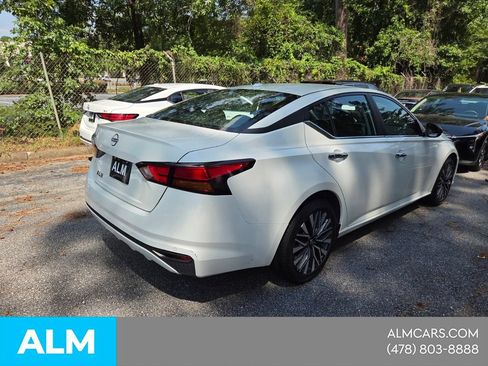 Used 2025 Nissan Altima 2.5 SV FWD image 16