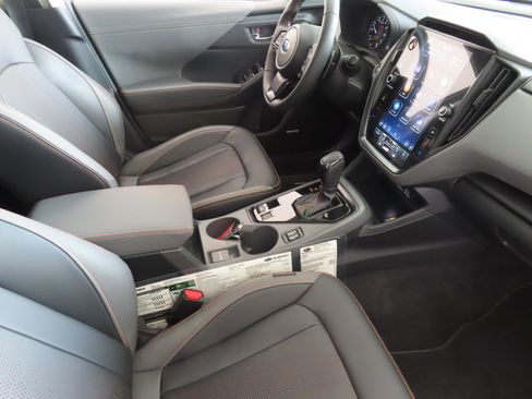 Certified 2025 Subaru Crosstrek 2.5i Limited w/ Crosstrek Mirror Package AWD/4WD image 25