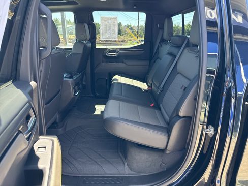 Used 2024 Chevrolet Silverado 1500 ZR2 w/ Technology Package image 8