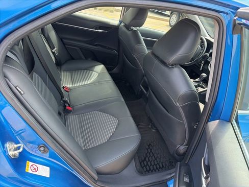 Used 2019 Toyota Camry SE FWD image 26