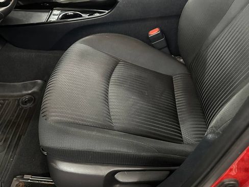 Used 2021 Toyota Prius Prime LE FWD image 13