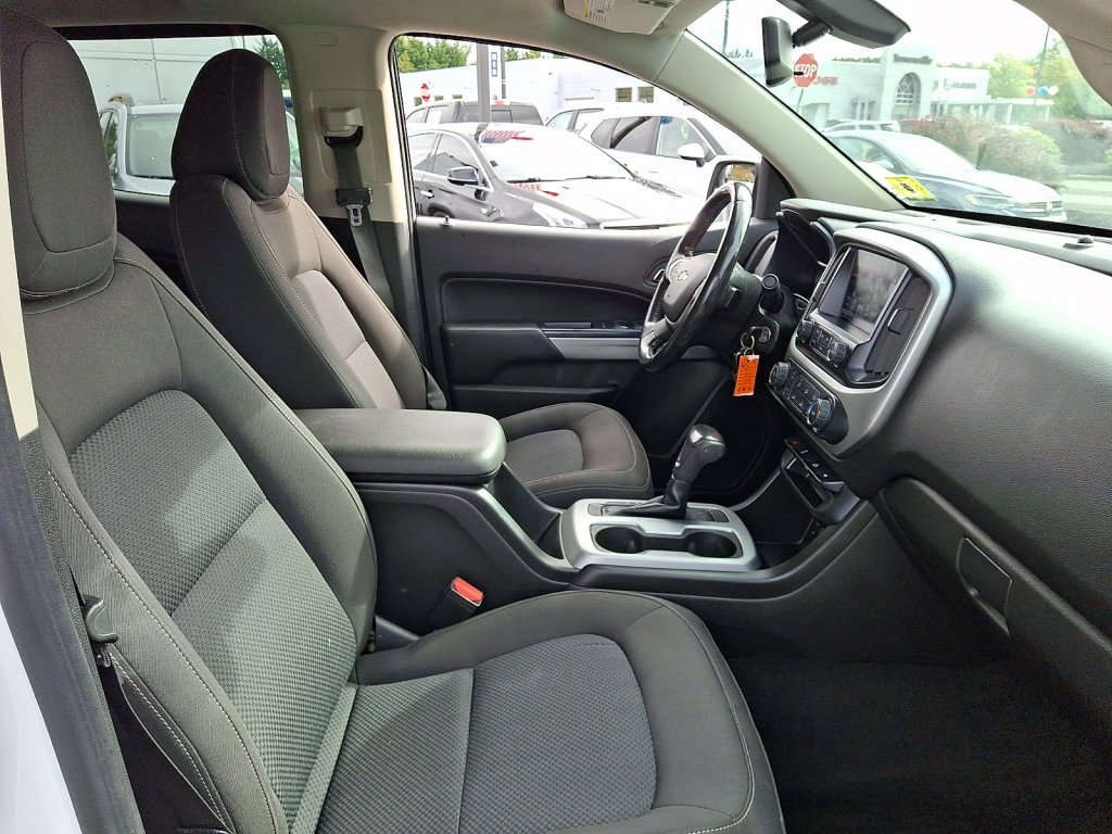 Used 2016 Chevrolet Colorado LT w/ LT Convenience Package AWD/4WD image 12