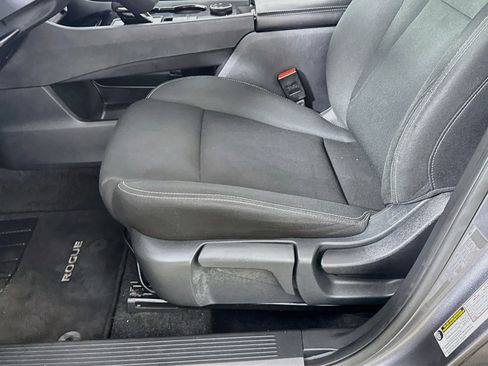 Used 2023 Nissan Rogue S AWD/4WD image 20
