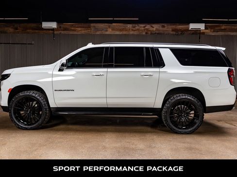 Used 2023 Chevrolet Suburban RST w/ Sport Performance Package image 6
