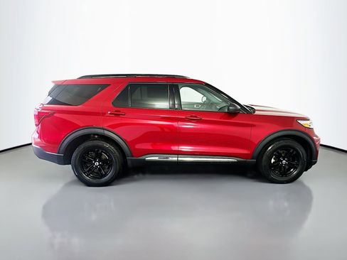 Used 2021 Ford Explorer XLT w/ Equipment Group 202A AWD/4WD image 8