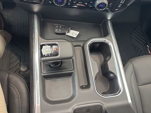 New 2026 Chevrolet Silverado 1500 LTZ w/ LTZ Premium Package AWD/4WD image 13