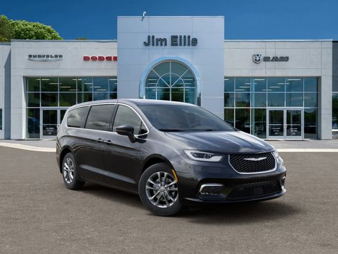 New 2026 Chrysler Pacifica Select FWD image 5