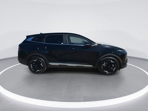 New 2026 Kia Sportage EX FWD image 9
