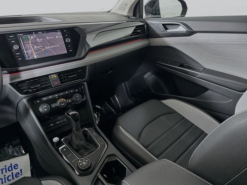 Used 2024 Volkswagen Taos SEL image 24