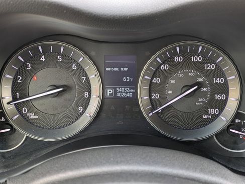 Used 2018 INFINITI Q70 L 3.7 image 11