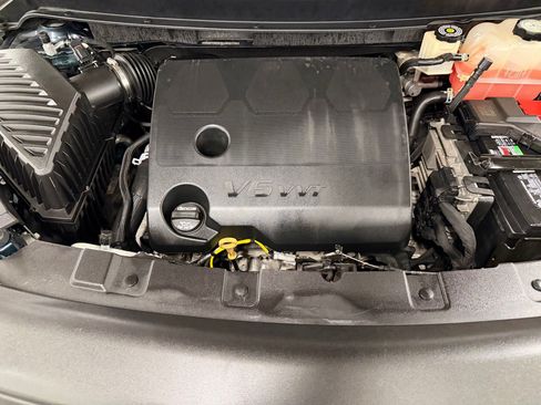 Used 2019 Buick Enclave Essence AWD/4WD image 46