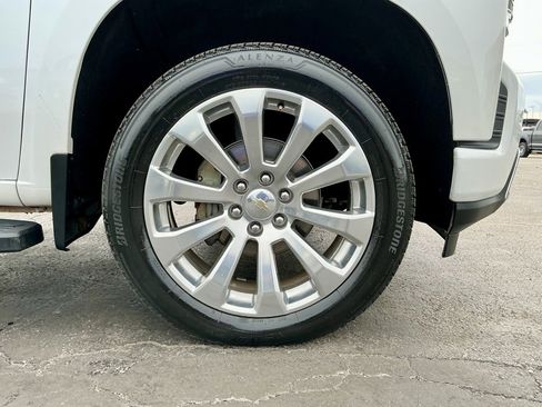 Used 2021 Chevrolet Silverado 1500 High Country w/ LPO, Dark Essentials Package image 20