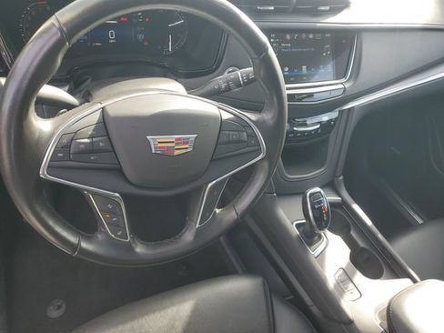 Used 2019 Cadillac XT5 Premium Luxury AWD/4WD image 19