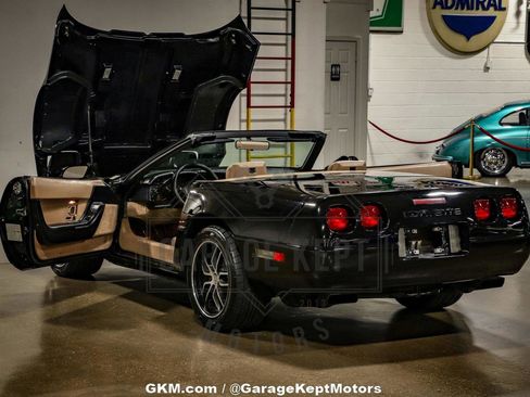 Used 1992 Chevrolet Corvette Convertible image 4