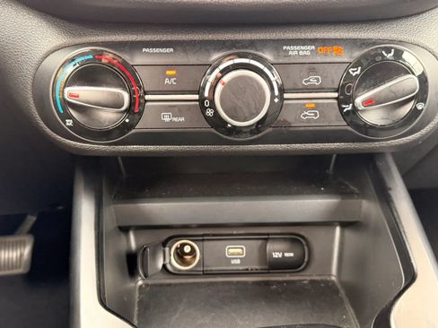 Used 2024 Kia Soul LX w/ Option Group 015 FWD image 23