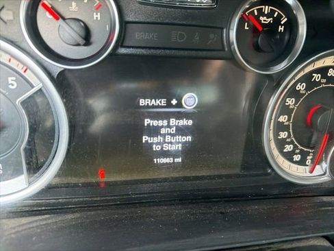 Used 2016 RAM 1500 Laramie w/ Convenience Group image 4