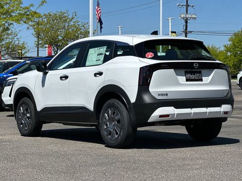 New 2026 Nissan Kicks S w/ Charging Package FWD image 6