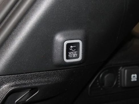Used 2024 Jeep Grand Cherokee Altitude AWD/4WD image 33