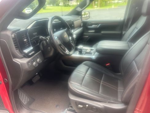 Used 2024 Chevrolet Silverado 1500 High Country w/ Technology Package image 21