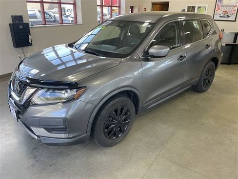 Used 2018 Nissan Rogue S AWD/4WD image 3