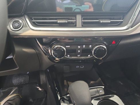 New 2026 Chevrolet Trax ACTIV w/ Sunroof Package image 24