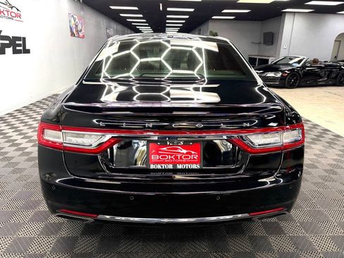 Used 2017 Lincoln Continental Select AWD/4WD image 13