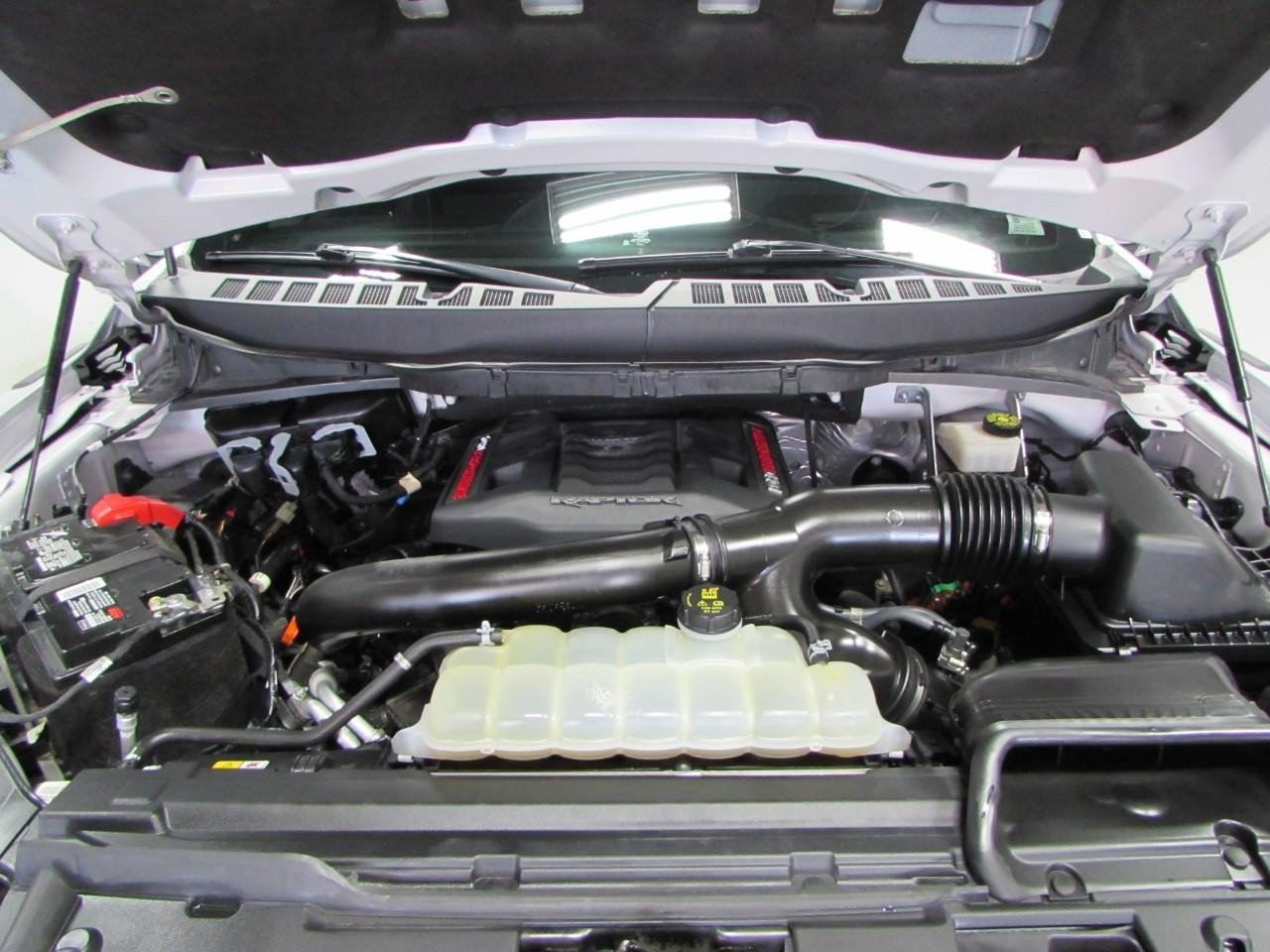 Certified 2024 Ford F150 Raptor AWD/4WD image 10