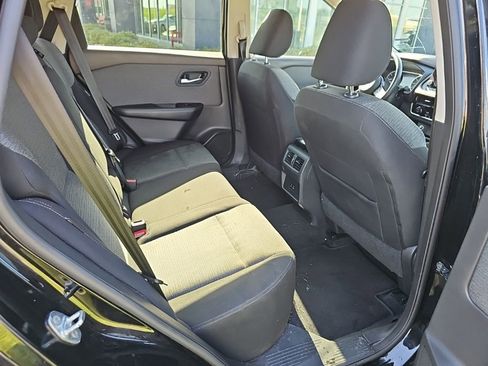Used 2023 Nissan Rogue SV FWD image 28