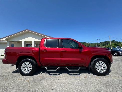 Used 2022 Nissan Frontier SV AWD/4WD image 7