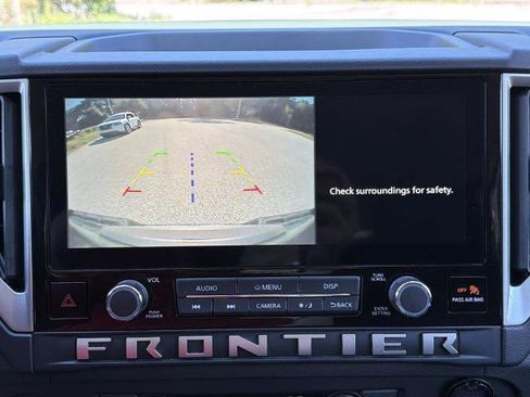 Certified 2025 Nissan Frontier SV w/ SV Convenience Package RWD image 5