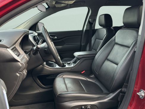 Used 2023 GMC Acadia SLT image 26