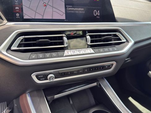 Used 2020 BMW X5 xDrive40i w/ Convenience Package AWD/4WD image 15