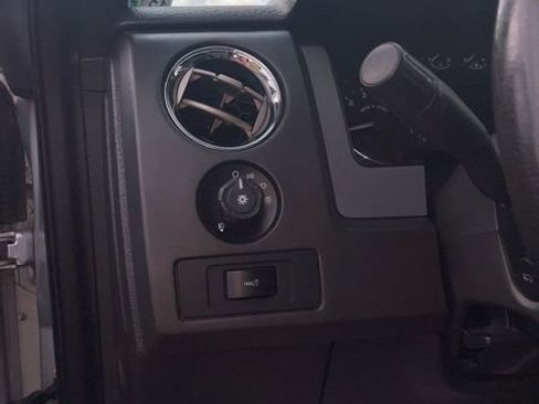 Used 2012 Ford F150 XLT w/ XLT Chrome Pkg image 20