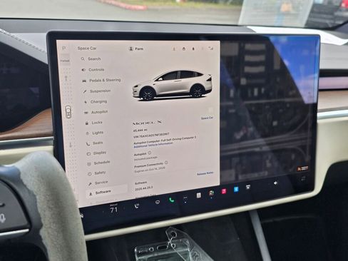 Used 2022 Tesla Model X AWD/4WD image 42
