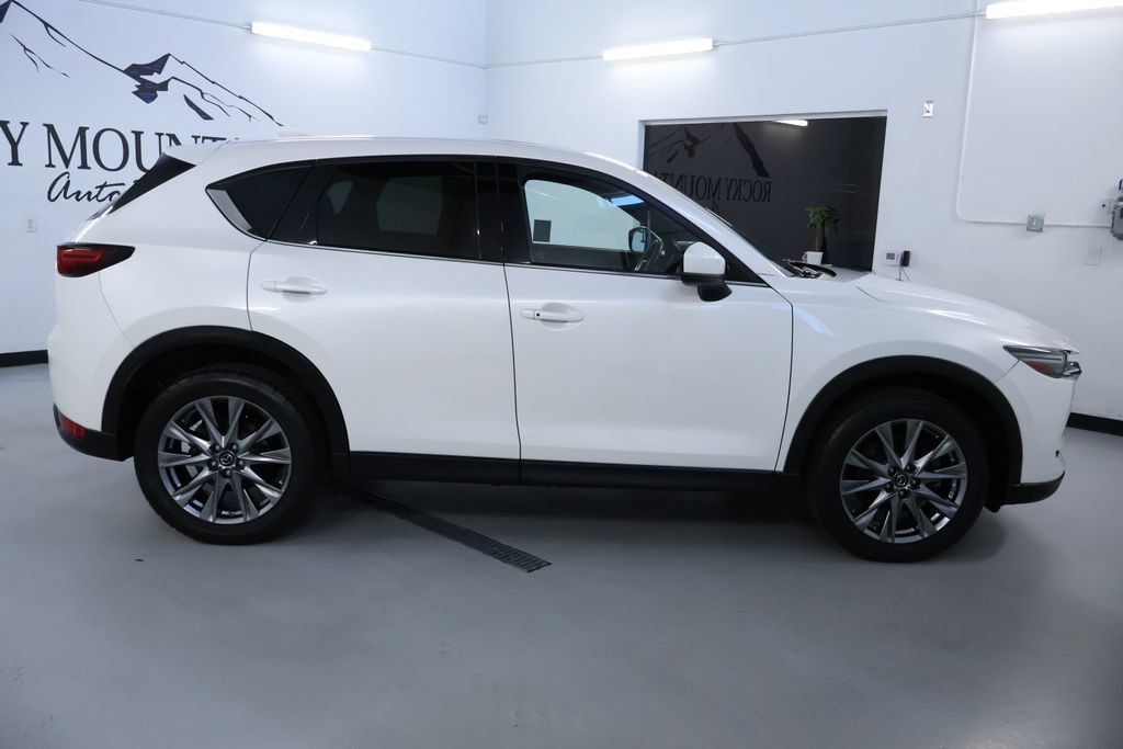 Used 2020 MAZDA CX-5 Signature AWD/4WD image 8