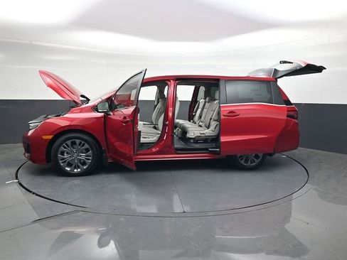 New 2026 Honda Odyssey Touring image 26