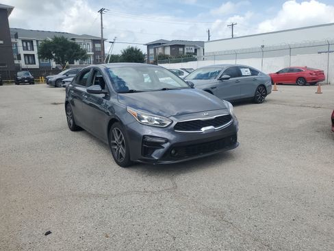 Used 2019 Kia Forte S w/ S Premium Package FWD image 9