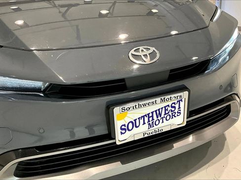 Used 2023 Toyota Prius Limited FWD image 32