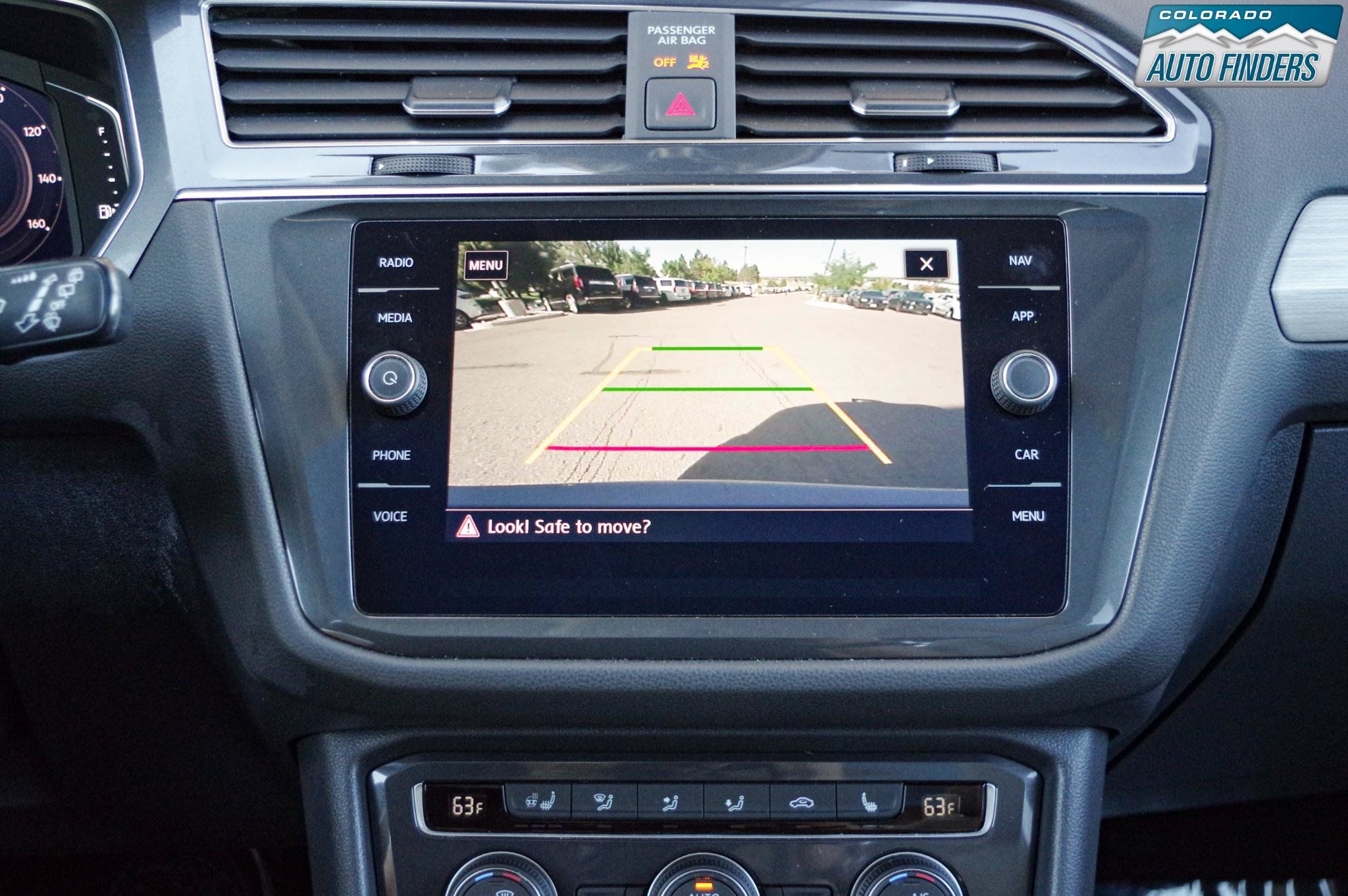 Used 2020 Volkswagen Tiguan SEL AWD/4WD image 21