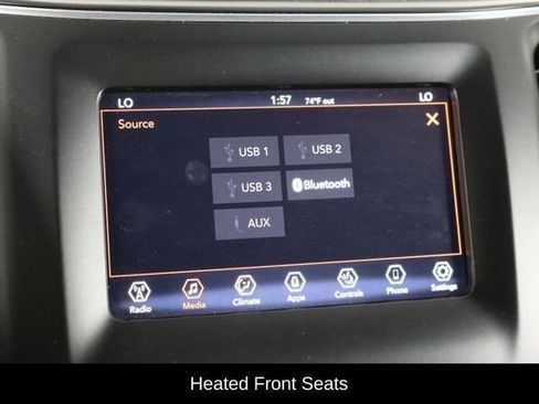 Used 2019 Jeep Cherokee Latitude Plus AWD/4WD image 44