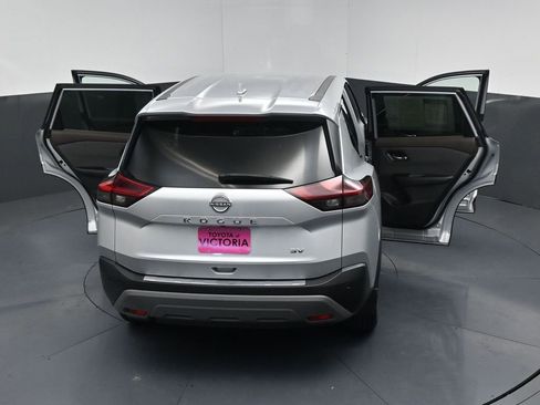 Used 2023 Nissan Rogue SV image 19