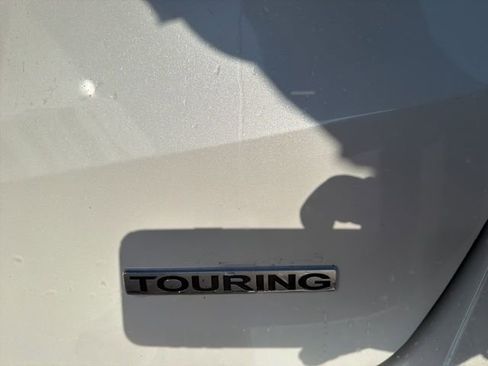 Used 2025 Honda Odyssey Touring image 9