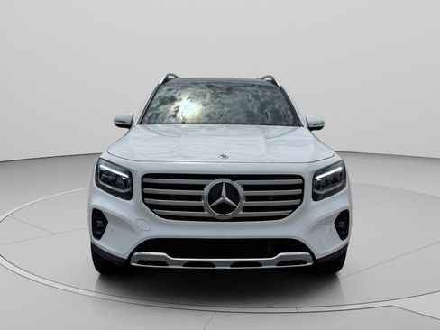 Used 2026 Mercedes-Benz GLB 250 4MATIC image 8