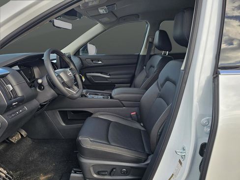New 2026 Nissan Pathfinder SL AWD/4WD image 9