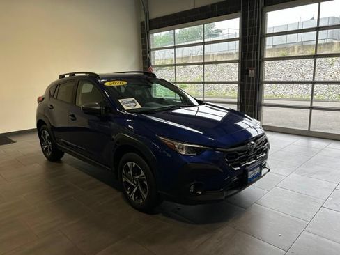 Used 2026 Subaru Crosstrek 2.5i Premium AWD/4WD image 3