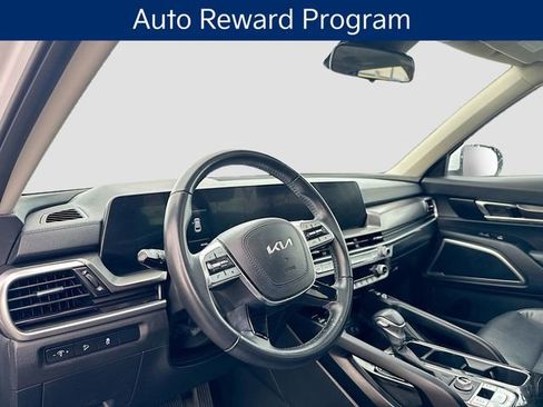 Certified 2023 Kia Telluride S w/ S Sunroof Package image 12