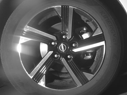 Used 2025 Nissan Sentra SV image 12