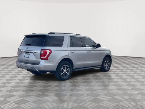 Used 2019 Ford Expedition XLT image 8