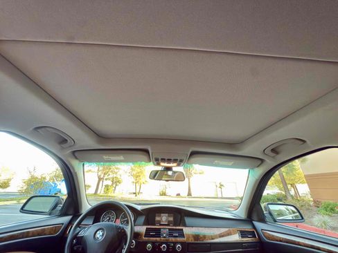 Used 2008 BMW 535xi Wagon w/ Premium Pkg image 24